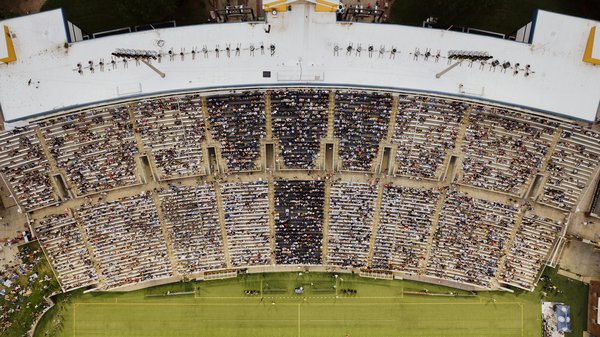 Basquete de rua x basquete profissional: descubra as maiores diferenças entre os dois mundos